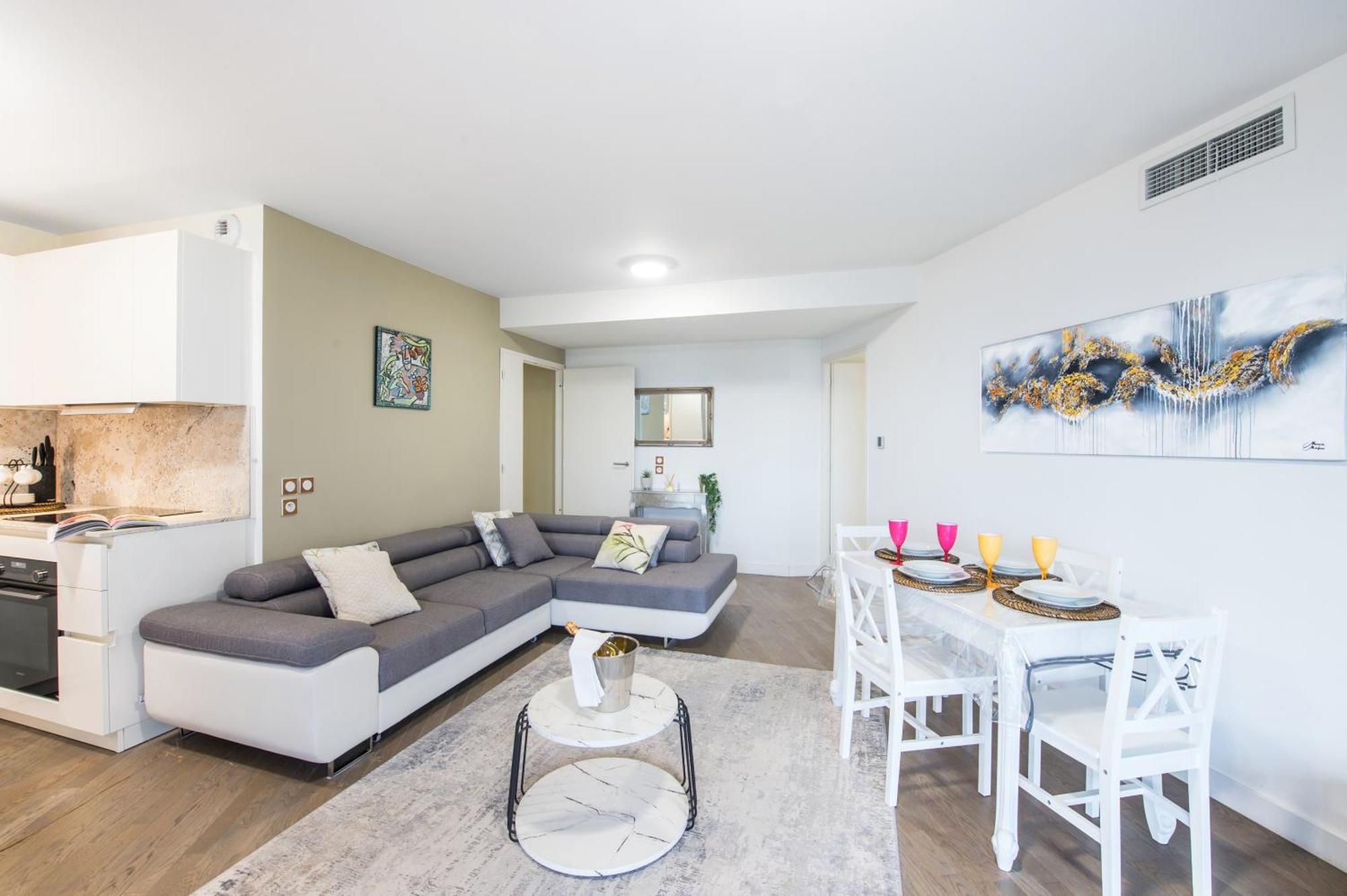 Grande Terrasse - Vue - Parking - Bk *