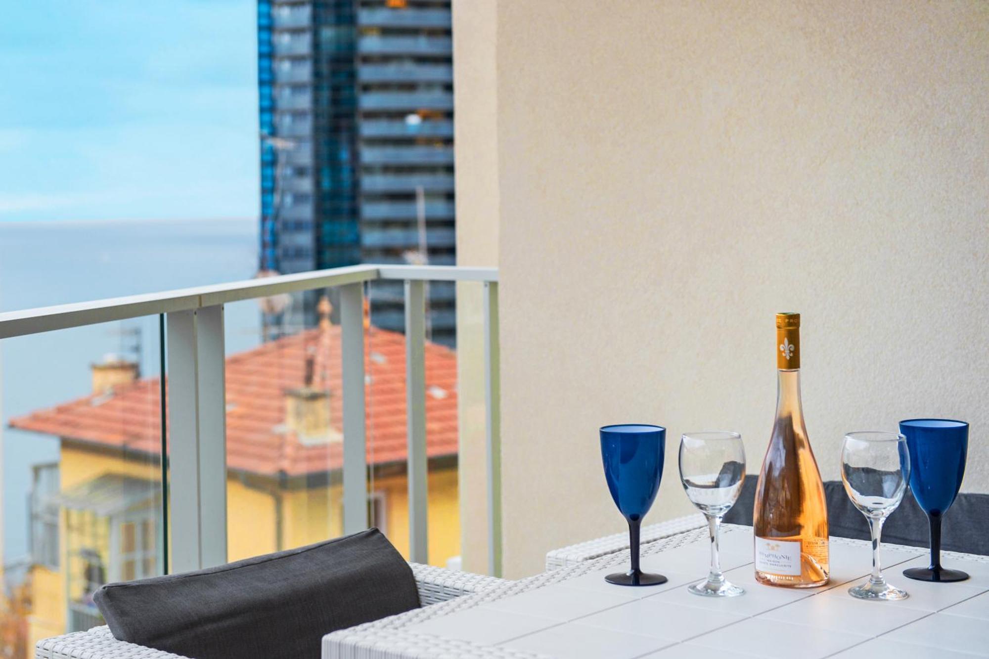 Grande Terrasse - Vue - Parking - Bk Appartement